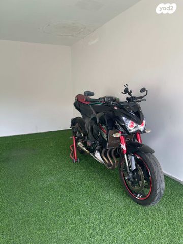 קאוואסאקי Z800R