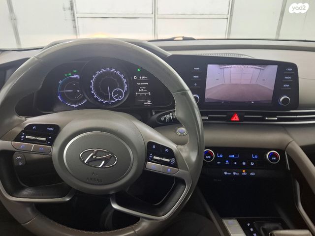 יונדאי אלנטרה