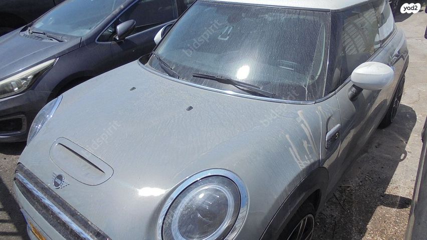מודעת רכב מיני קופר SE (חשמלית)