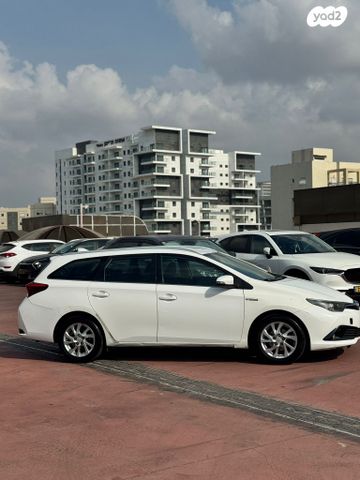 טויוטה אוריס