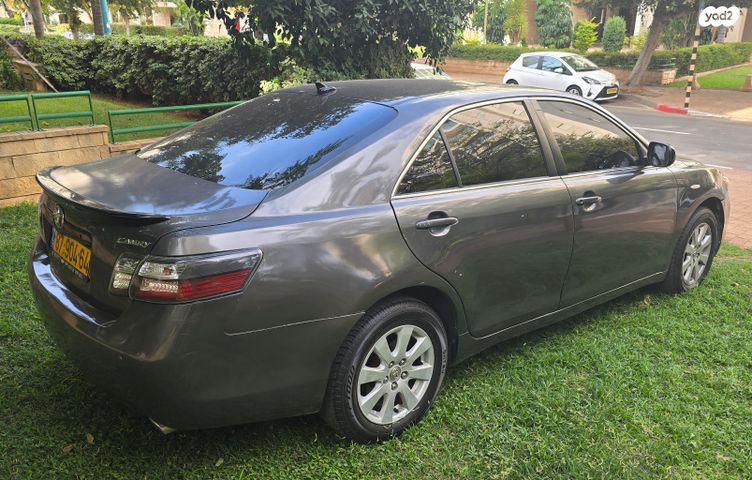 טויוטה קאמרי