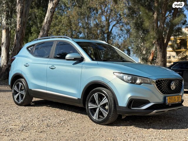 מודעת רכב אם ג'י ZS