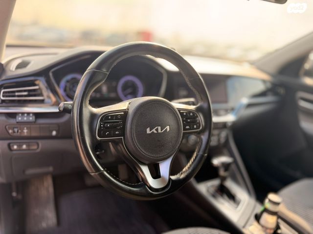 קיה נירו פלוס