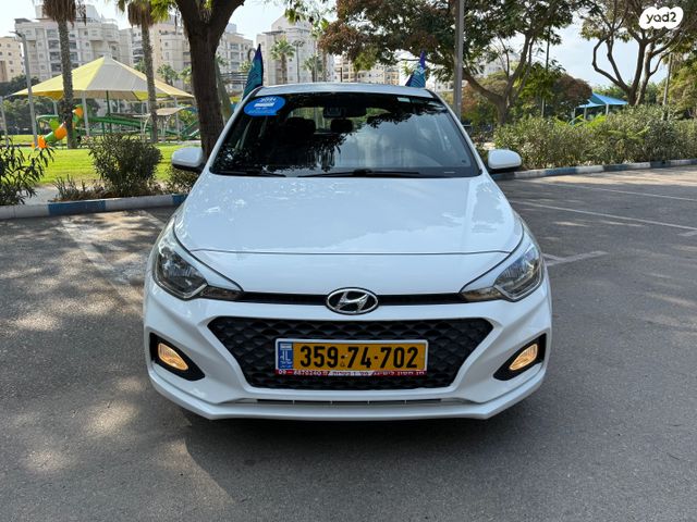 יונדאי i20