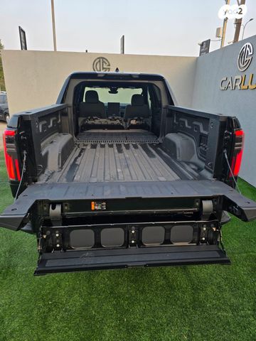 ג'י.אם.סי סיירה EV