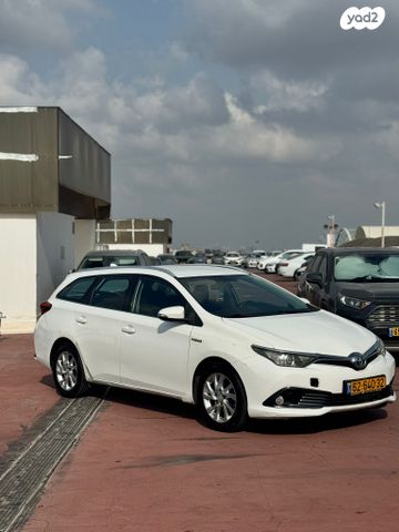 טויוטה אוריס