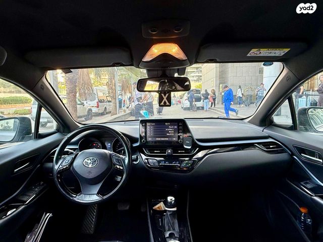 טויוטה C-HR