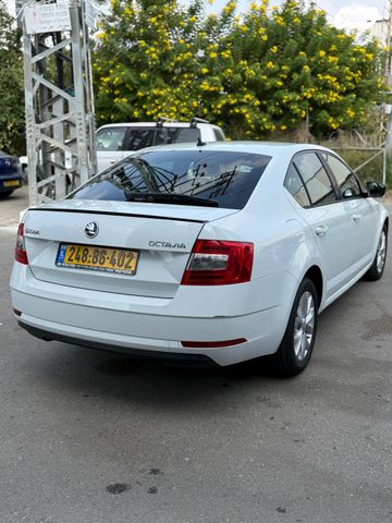 סקודה אוקטביה