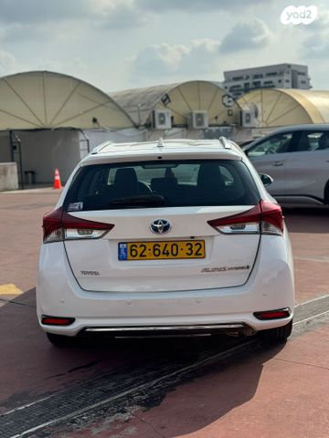 טויוטה אוריס