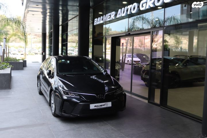 טויוטה קורולה