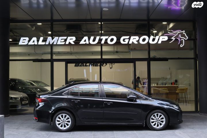 טויוטה קורולה