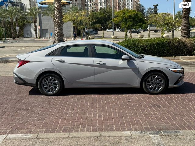 יונדאי אלנטרה