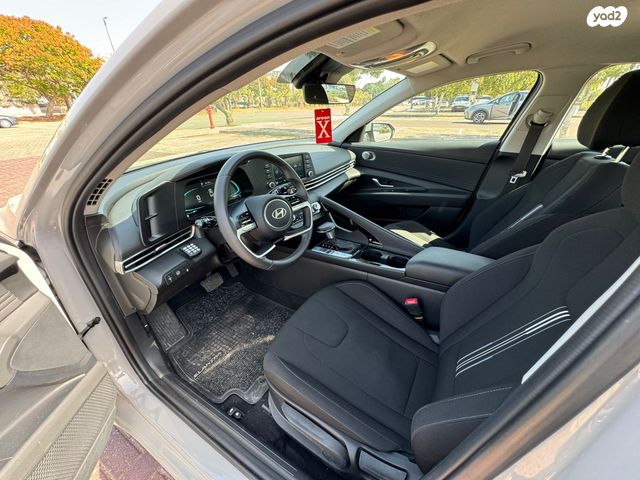 יונדאי אלנטרה