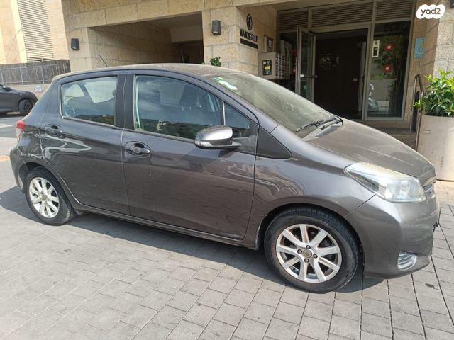 מודעת רכב טויוטה יאריס