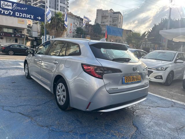 טויוטה קורולה