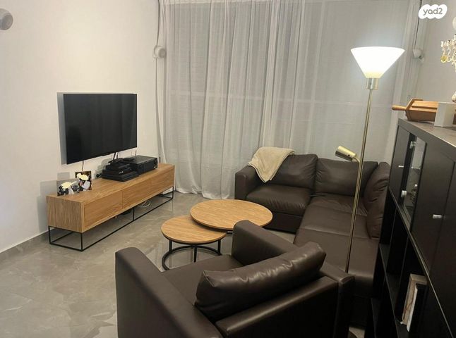 אריה שנקר 35