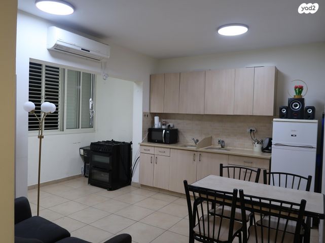 רבי עקיבא 74