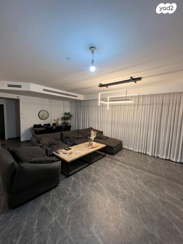 שדרות דוד טוביהו 121