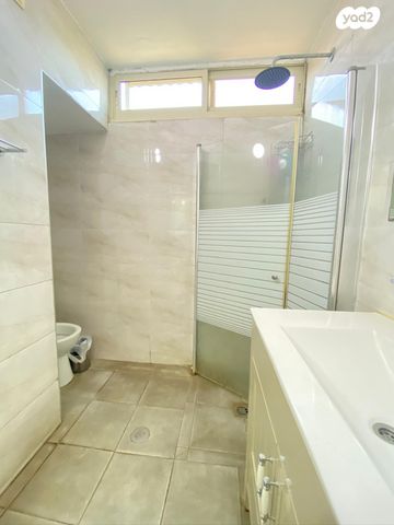 דירה, מאיר בר אילן 14, המרכז האזרחי, רמלה