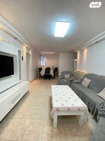 דירה, מאיר בר אילן 14, המרכז האזרחי, רמלה