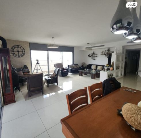 גג/ פנטהאוז, סמטת השחר 7, נווה רבין, אור יהודה