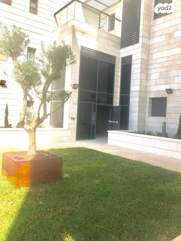 דירה, עמנואל זיסמן 10, חומת שמואל, הר חומה, ירושלים