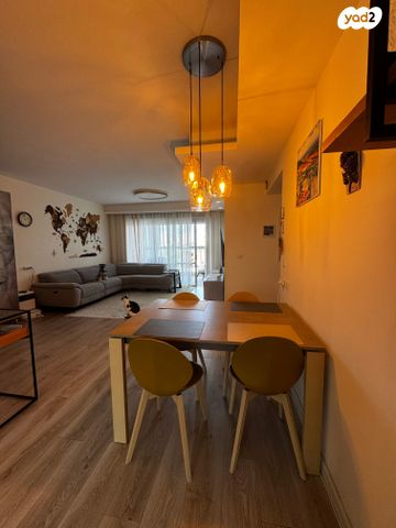 דירה, שדרות הציונות 8, ברנע, אשקלון