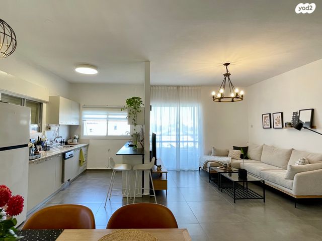 דירה, הרב קוק 33, מוצקין הותיקה, קרית מוצקין