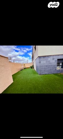 דירת גן, הארבל 18, פרדסיה, פרדסיה