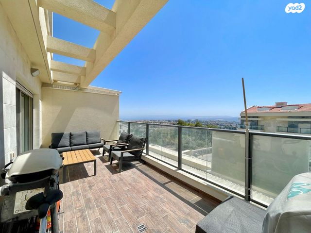 דירת גן, הדודאים 3, גבעת זמר, חיפה