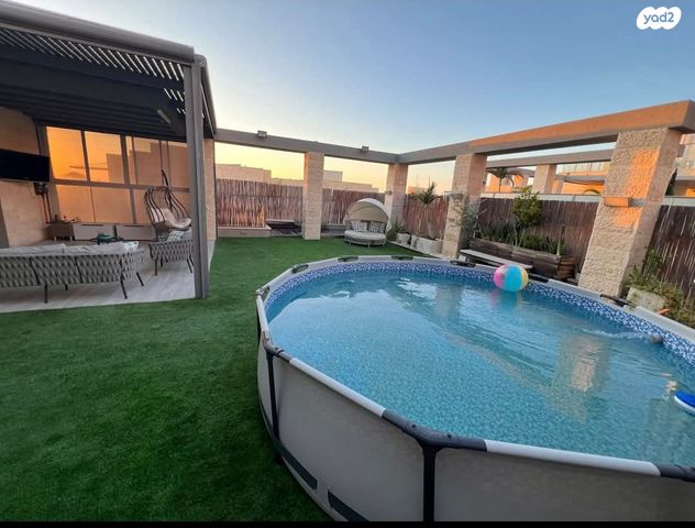 גדעון האוזנר 10