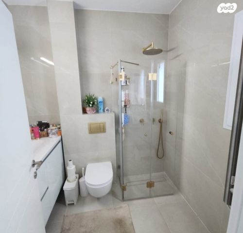 גג/ פנטהאוז, סמטת השחר 7, נווה רבין, אור יהודה