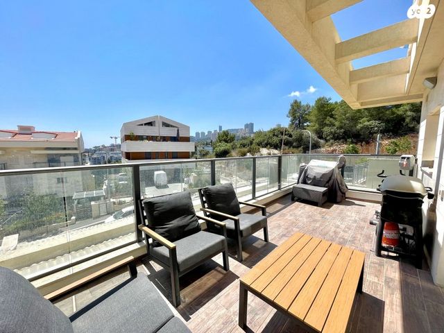 דירת גן, הדודאים 3, גבעת זמר, חיפה