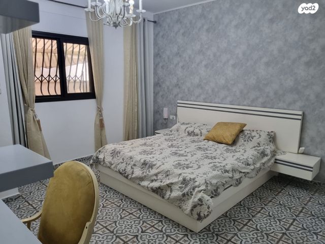 ארלוזורוב 100