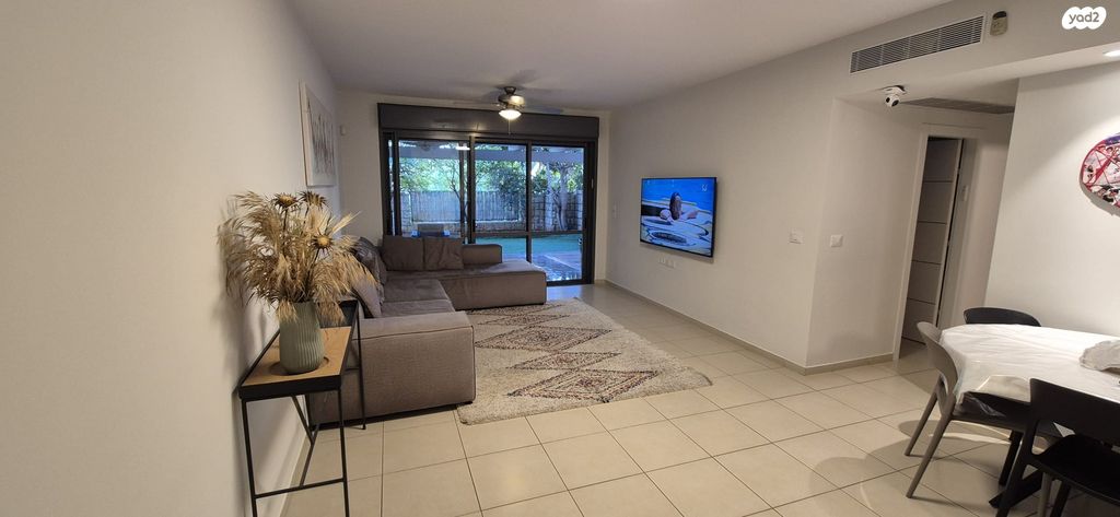 דירת גן, זמיר 7, כפר סבא הצעירה, כפר סבא