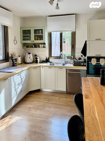 דירת גן, הלולב 8, צור משה, צור משה