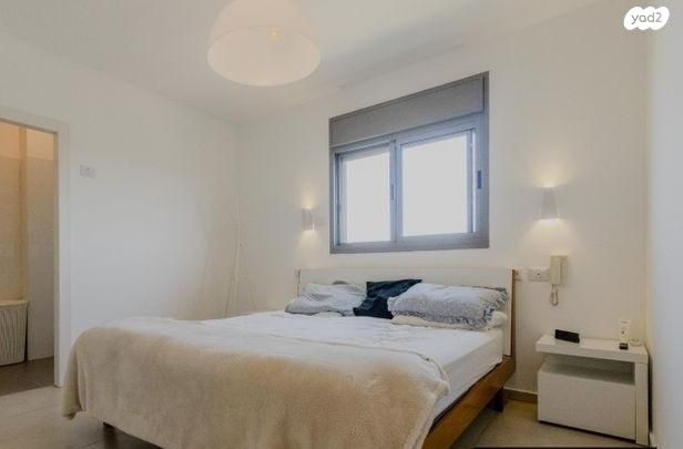 דירה, גולן 32, גבעת טל, אלפי מנשה