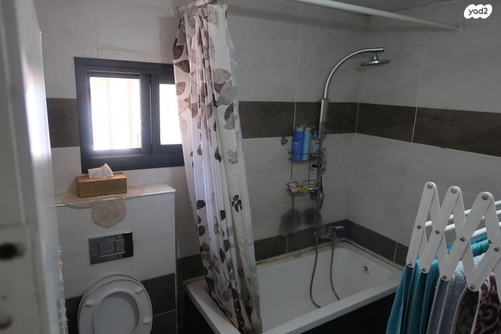 דו משפחתי, יעקב דורי 4, מרכז עפולה עלית, עפולה