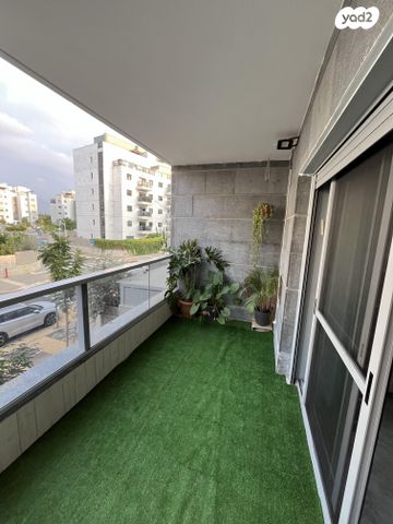 דירה, שדרות ציונה צרפת 36, גדרה מזרח, גדרה