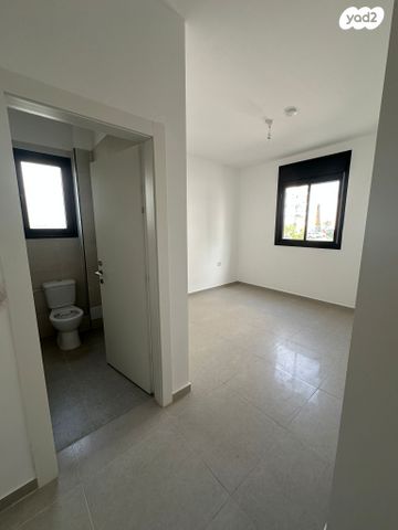 דירה, הרב שלום שבזי 233, פסגות אפק, ראש העין