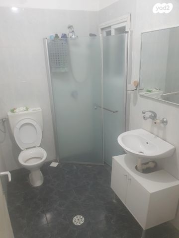 דירת גן, האלון 26, שאר העיר, כפר יונה