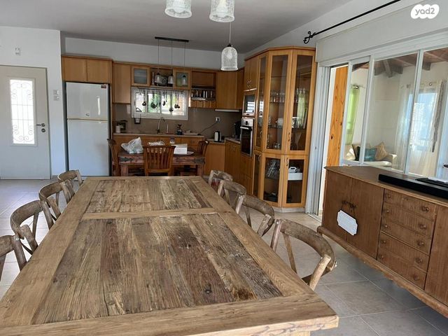 כליל החורש 1