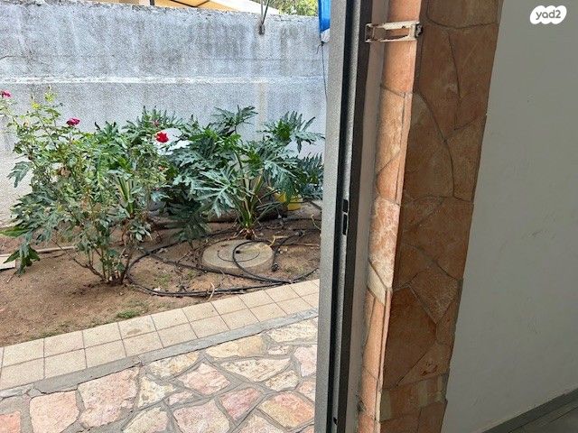 יחידת דיור, אחים קיבוביץ' 16, ב' / צפון מערב העיר, רחובות