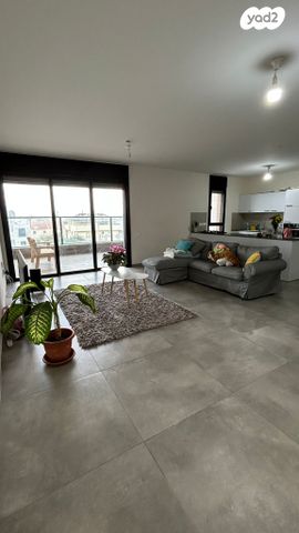 דירה, העצמאות 97, כפר גנים ג, פתח תקווה