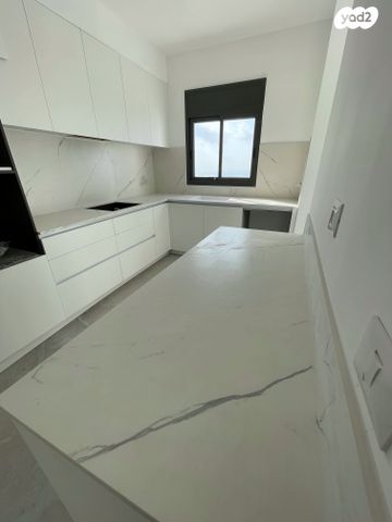 דירה, אברהם לינקולן 11, אחוזה, חיפה