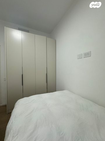 דירת גן, אחד העם 13, לב תל אביב, לב העיר צפון, תל אביב יפו