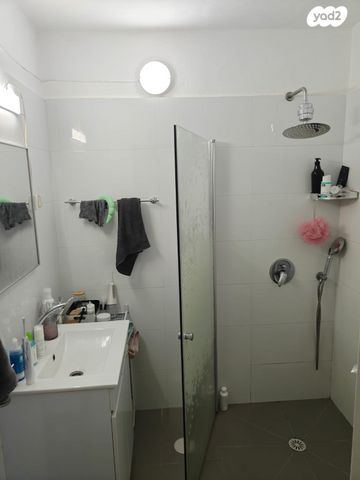 דירה, מעפילי אגוז 32, נווה חן, תל אביב יפו