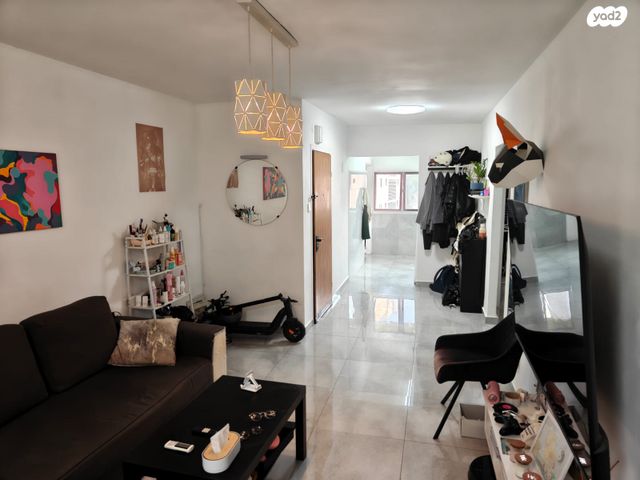 מעפילי אגוז 32