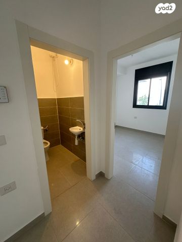 דירה, הרב שלום שבזי 233, פסגות אפק, ראש העין