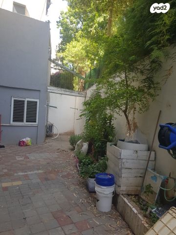 דירת גן, טרומפלדור 5, אגרובנק, חולון